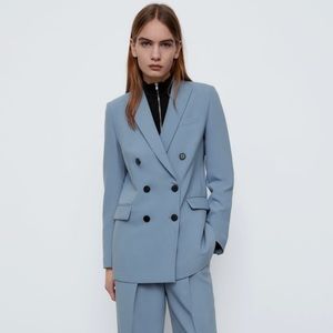 DOUBLE BREASTED BUTTONED BLAZER S